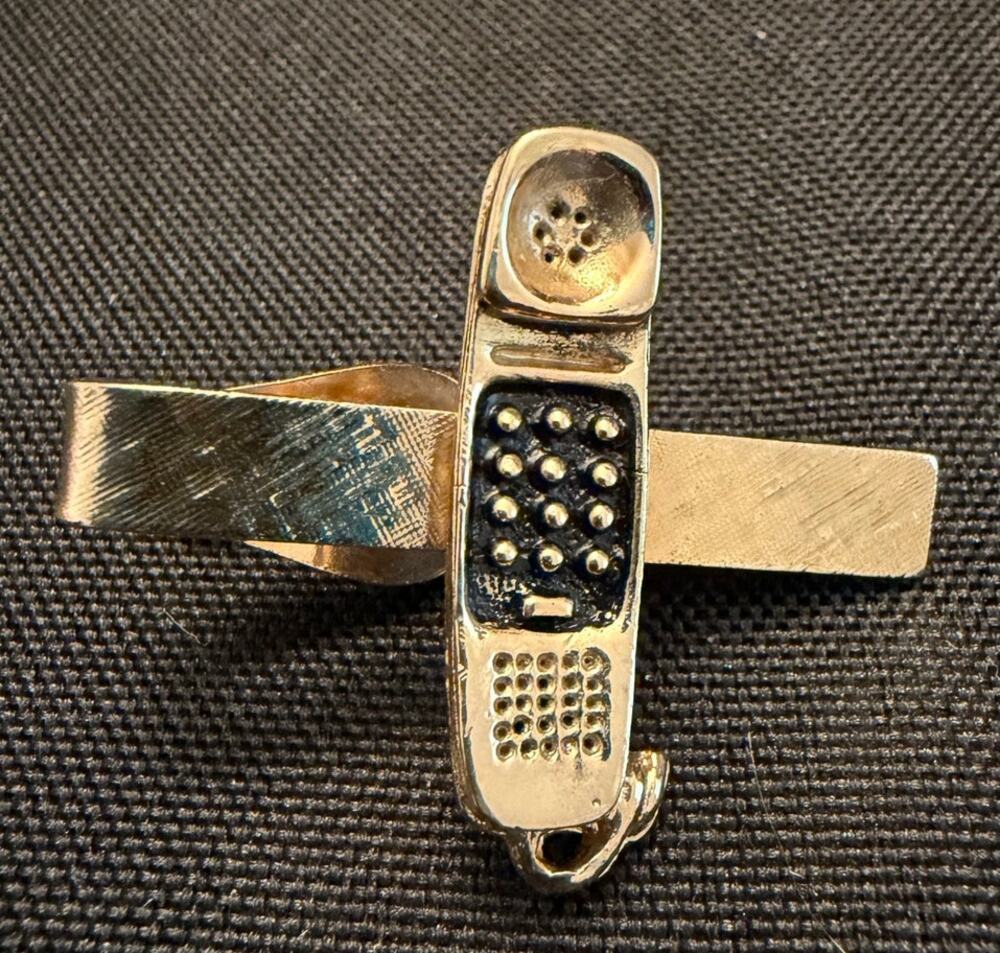 Vintage 70s Gold-Tone Retro Push-Button Telephone Novelty Tie Clip BellLabs AT&T